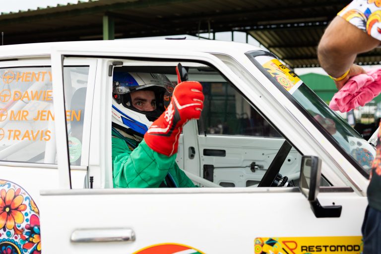 datsun car racing